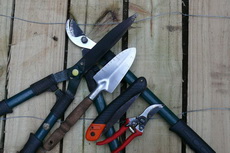 Garden Tools tools 03-230x153